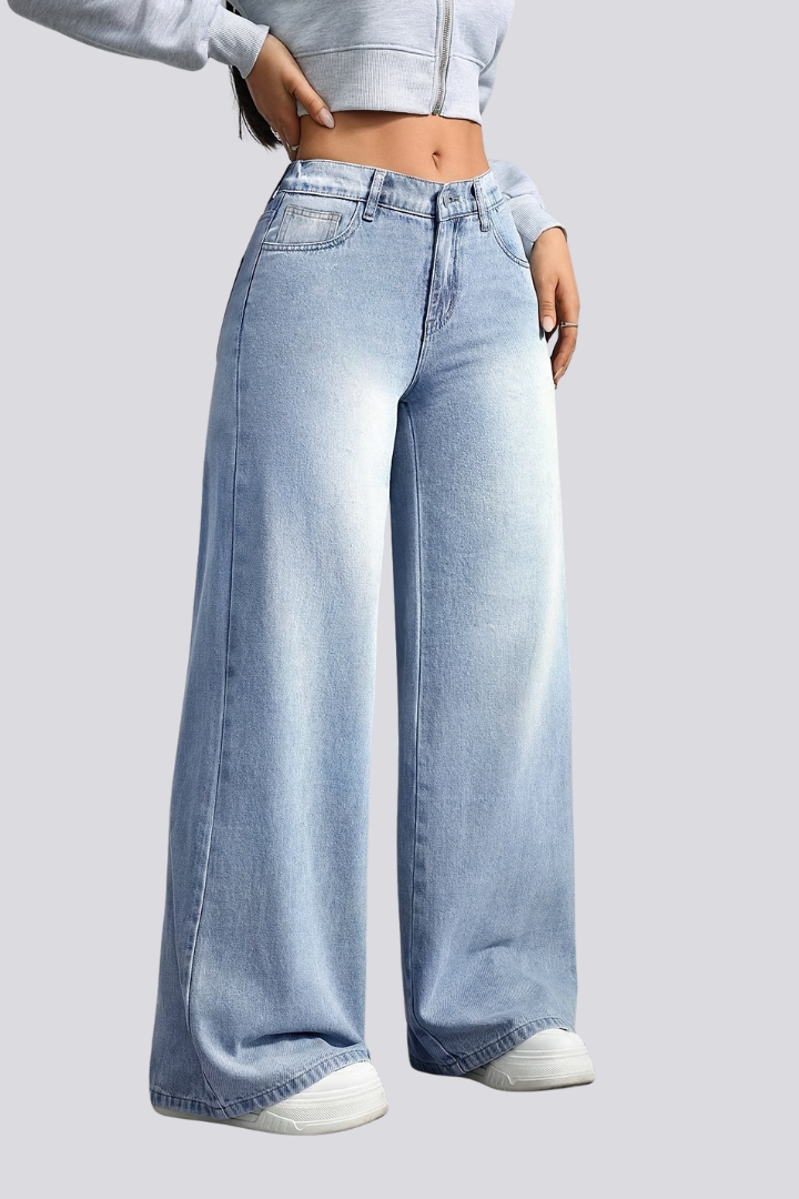 Women’s Wide-Leg Jeans with Button Closure and Front Pockets