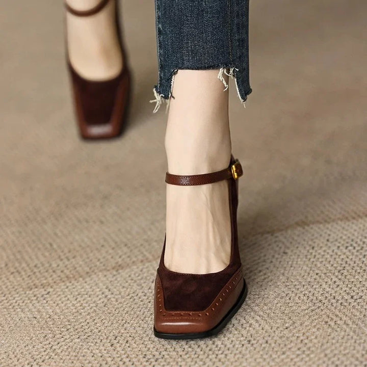 Classic Leather Pumps