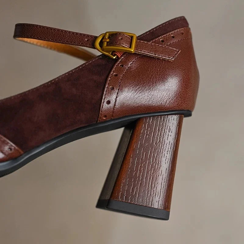 Classic Leather Pumps