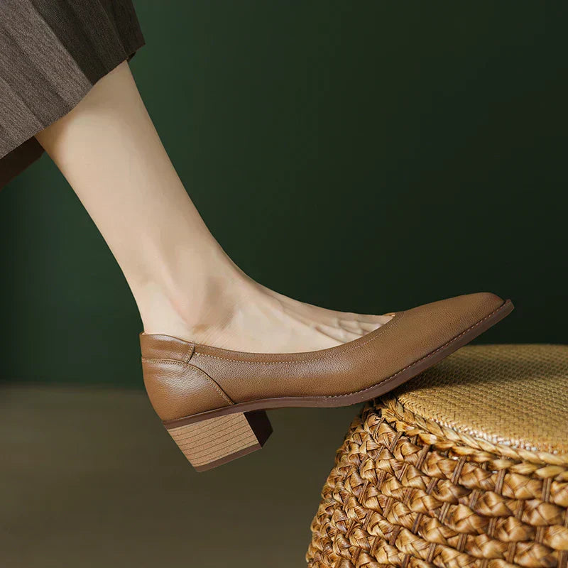 Graceful Mid-Heel Shoes