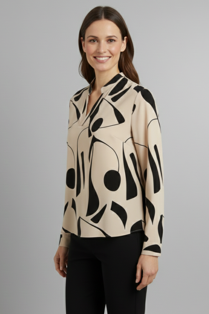 Women’s Blouse with Collar and Button Closure