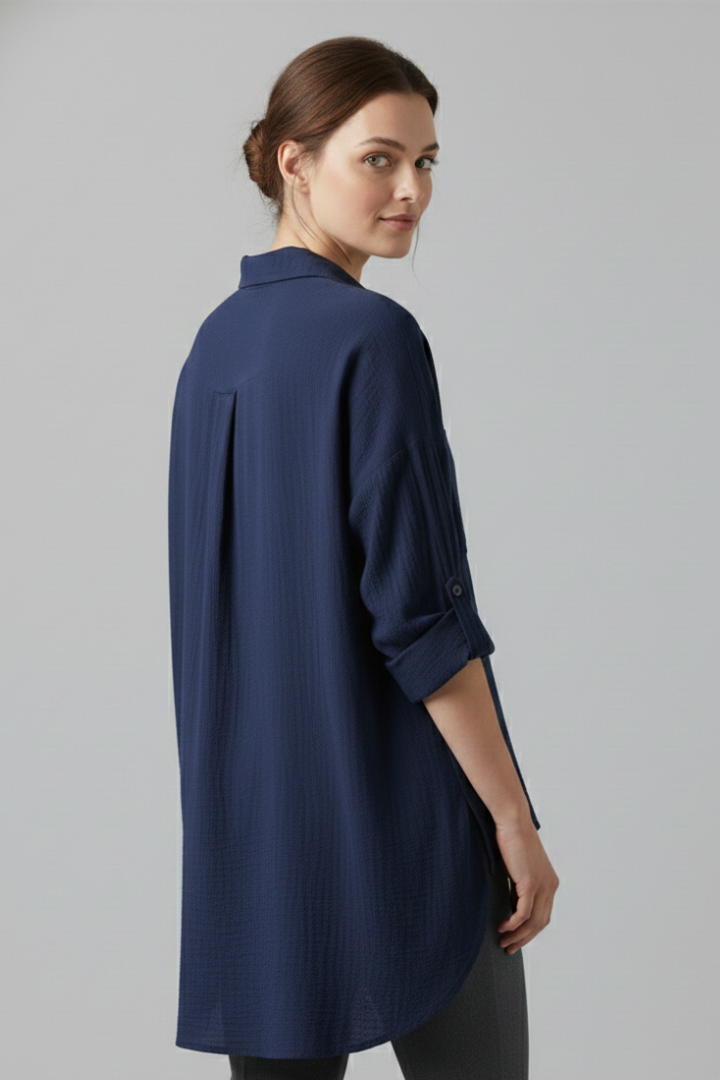 Women’s Blouse with Collar and Button Fastening