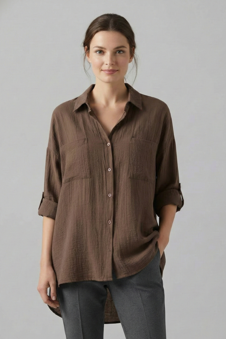 Women’s Blouse with Collar and Button Fastening