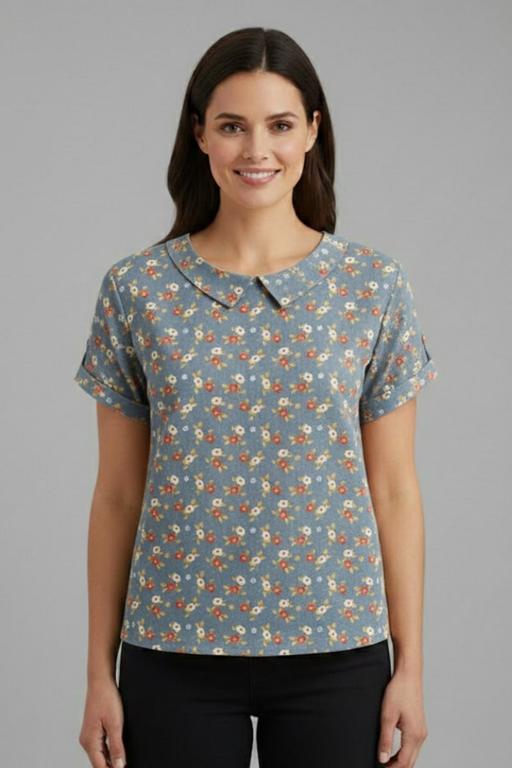 Women’s Blouse with Collared Neckline and Short Sleeves