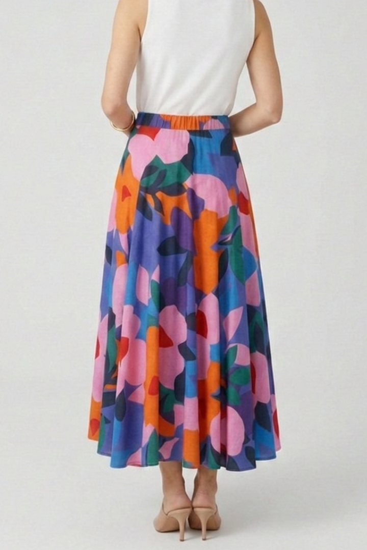 Women’s Maxi Skirt with Elastic Waist and Graphic Print