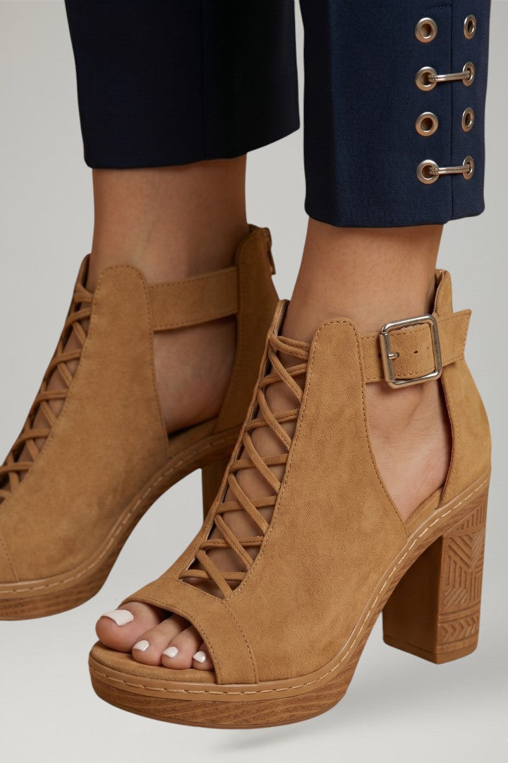 Women's Sandals with Cushioned Footbed and Lattice Heel