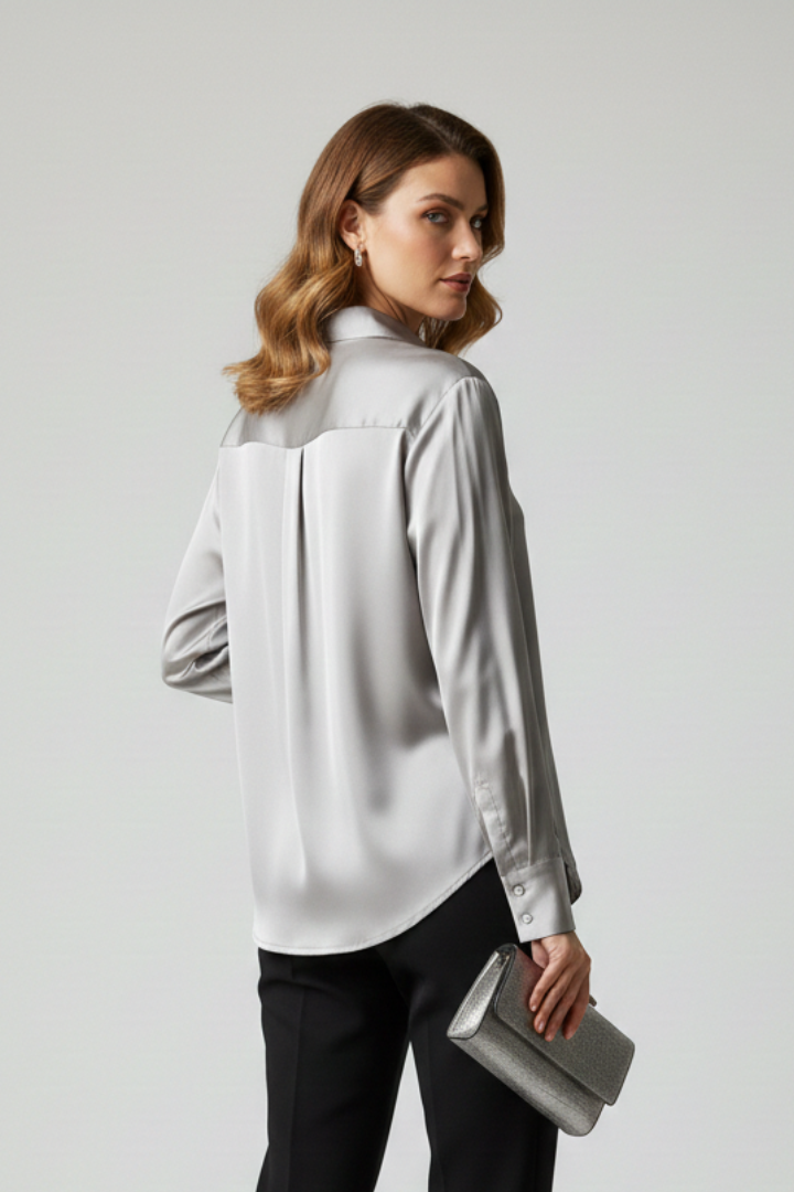 Women’s Shirt with Button Fastening and Collared Neck