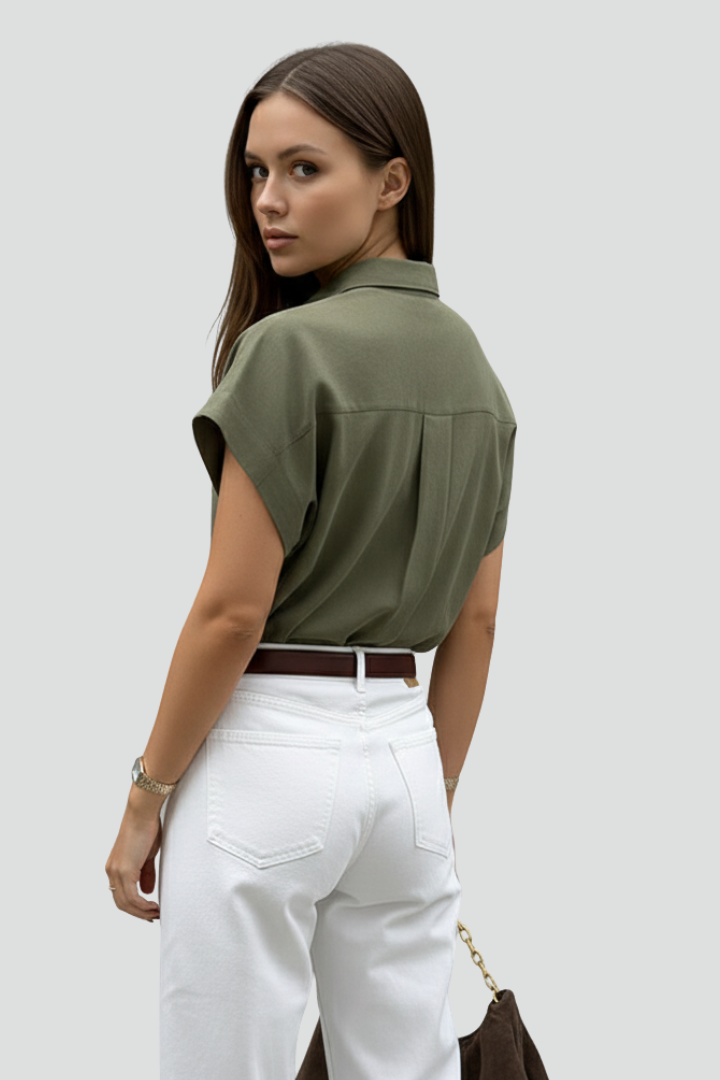 Women’s Short Sleeve Shirt with Buttons and Chest Pocket