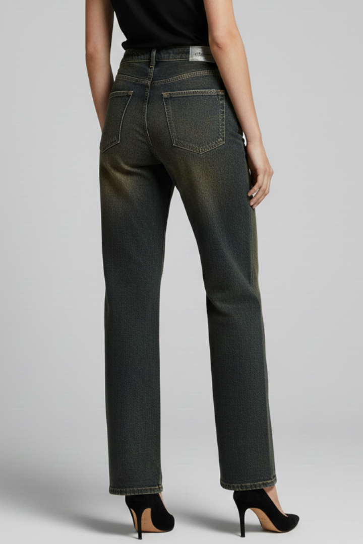 Women’s Straight-Leg Jeans with High Waist and Button Fly
