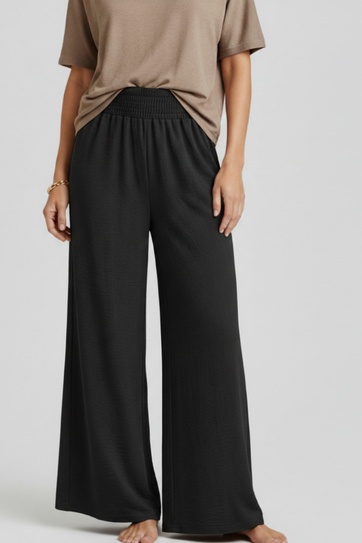 Women’s Trousers with Elastic Waist and Wide Legs