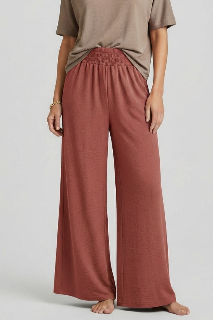 Women’s Trousers with Elastic Waist and Wide Legs