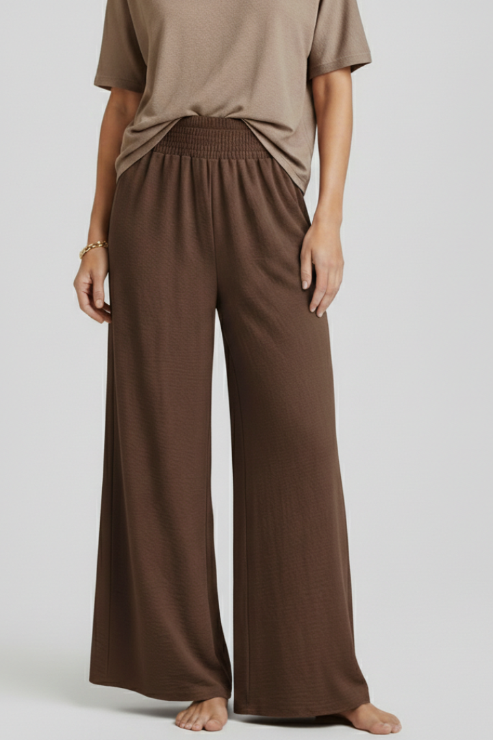 Women’s Trousers with Elastic Waist and Wide Legs