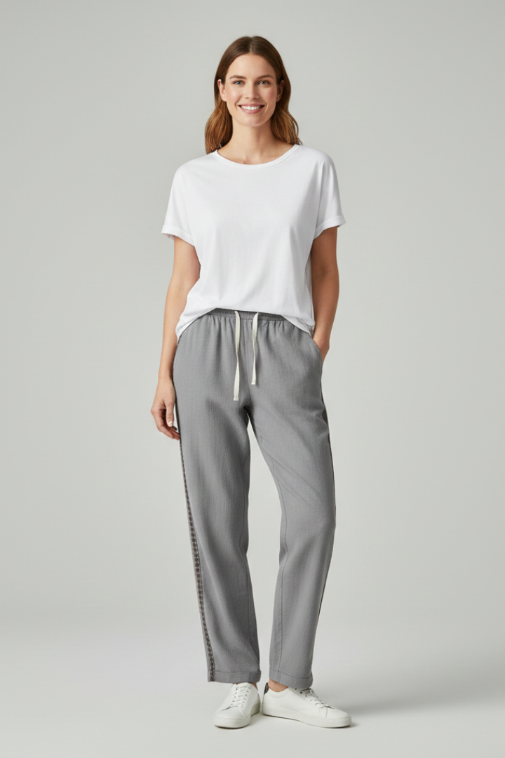 Women’s Trousers with Side Buttons and Straight Legs