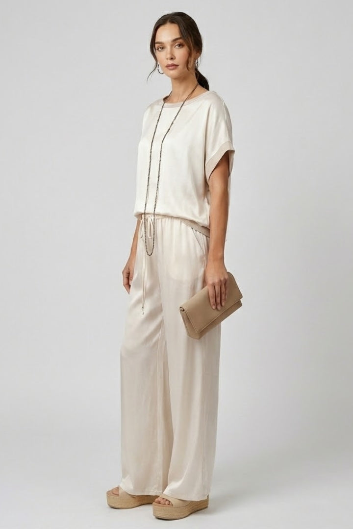 Women’s Two Piece Set with Straight Cut