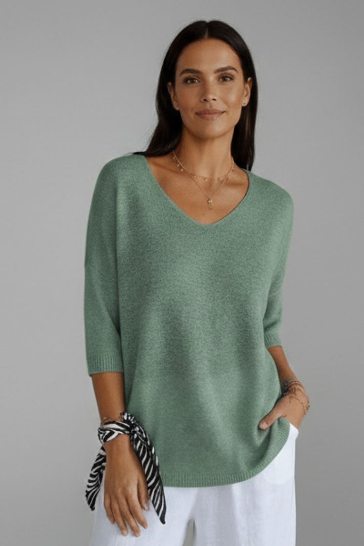 Women’s top with V neckline and elbow sleeves