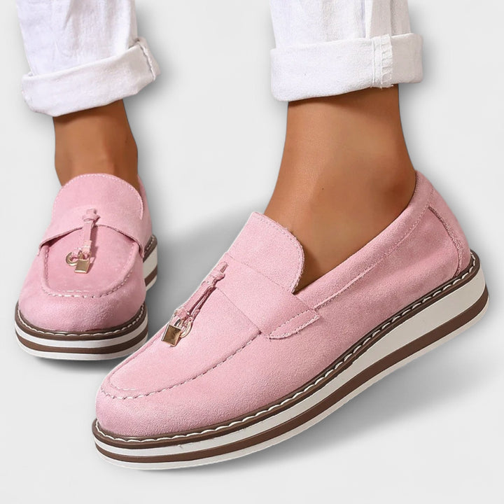 Platform Round-Toe Pompon Loafers
