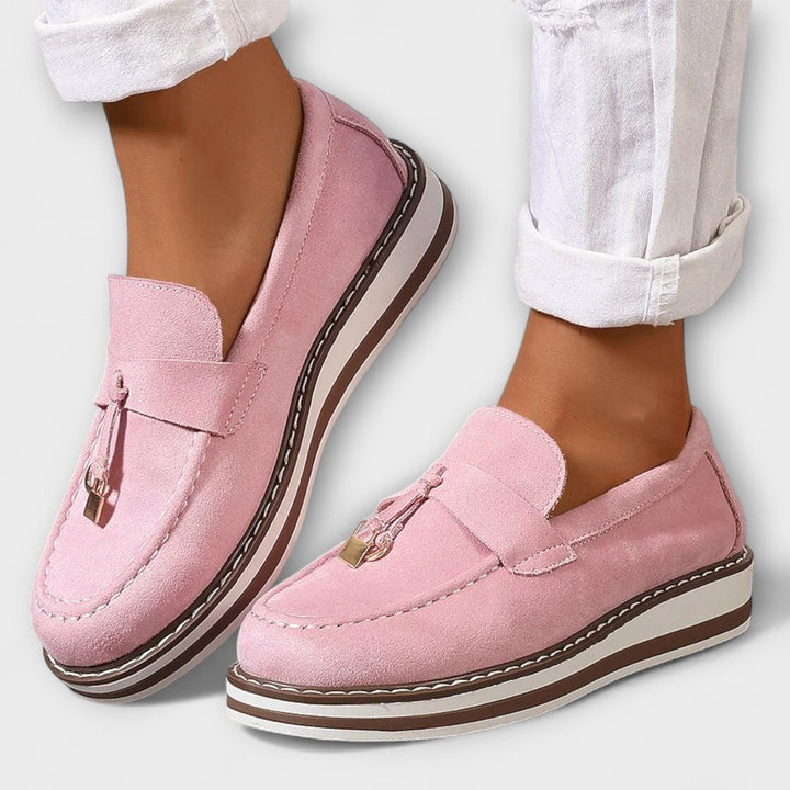Platform Round-Toe Pompon Loafers