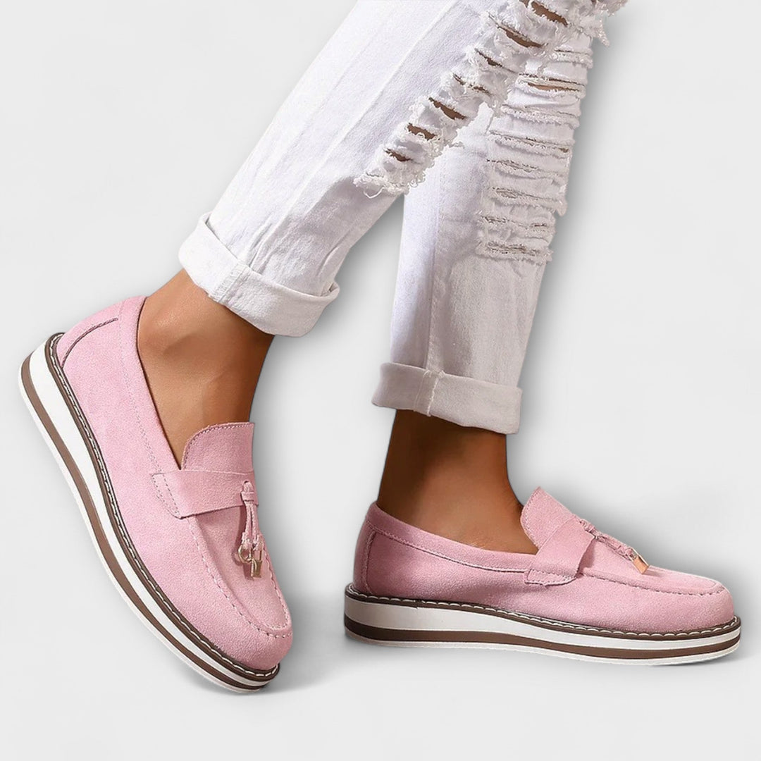 Platform Round-Toe Pompon Loafers